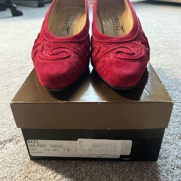 Stunning red suede and embroidered women’s shoes made in Italy by Paloma size 7 - Picture 2 of 9